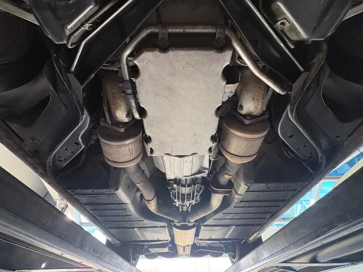 Vehicle photo 53