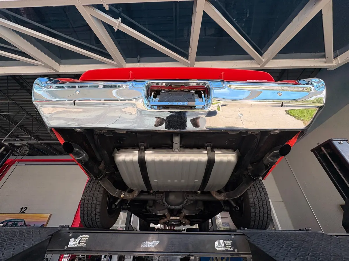 Vehicle photo 49
