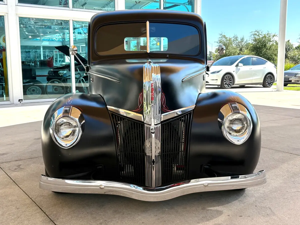 Vehicle photo 2