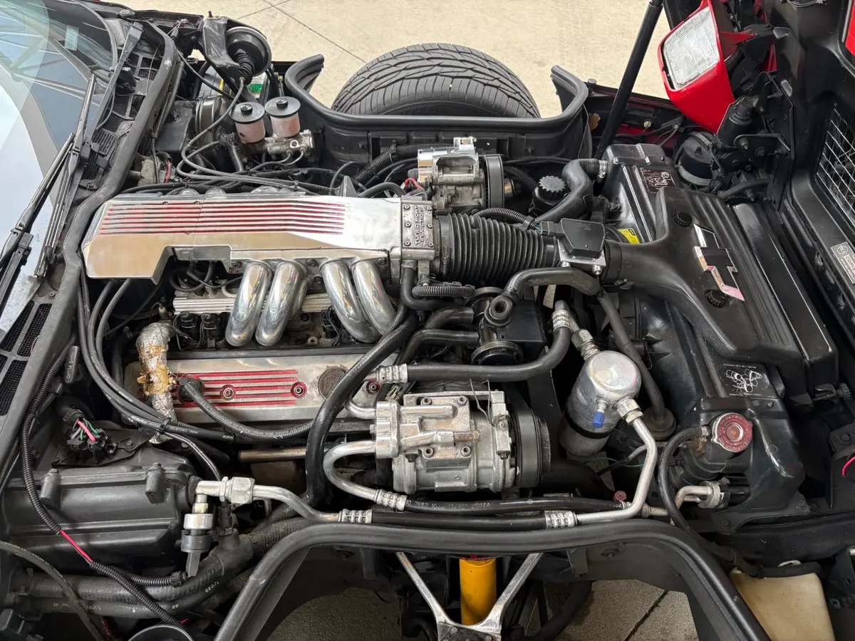 Vehicle photo 27