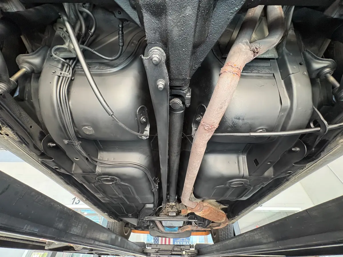 Vehicle photo 53