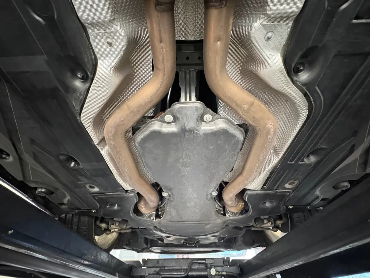 Vehicle photo 55