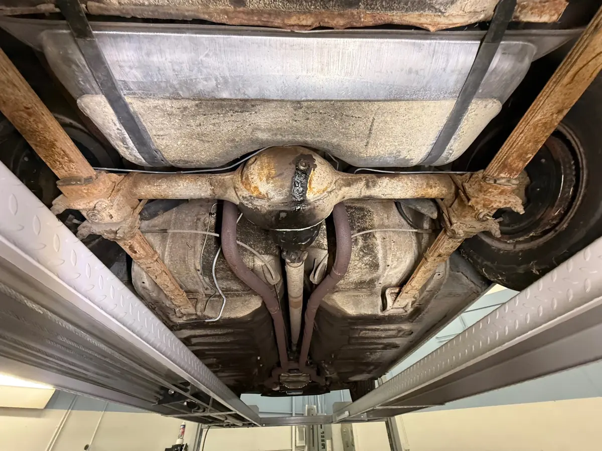 Vehicle photo 41