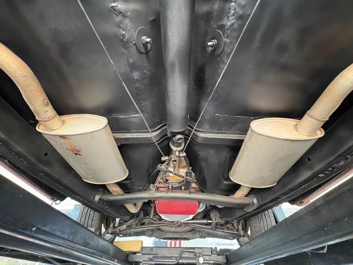 Vehicle photo 47