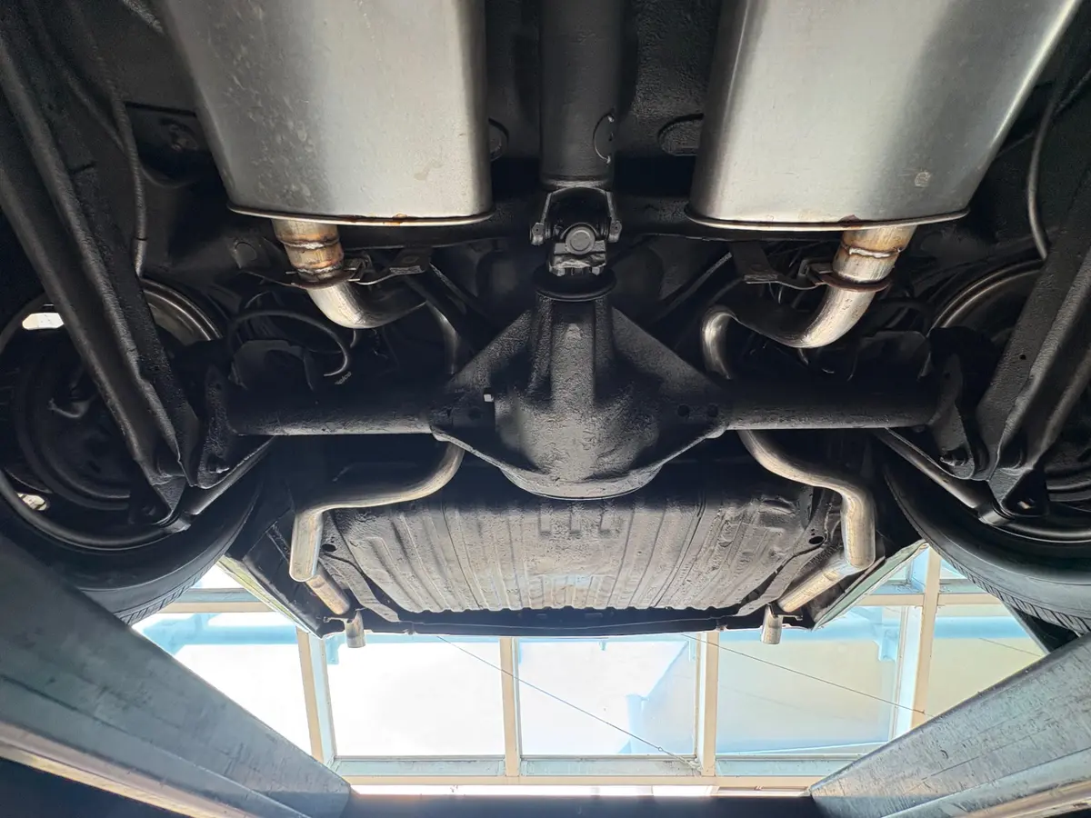 Vehicle photo 61