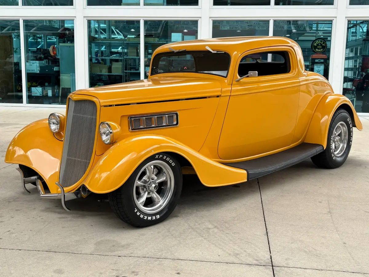 Vehicle photo 11