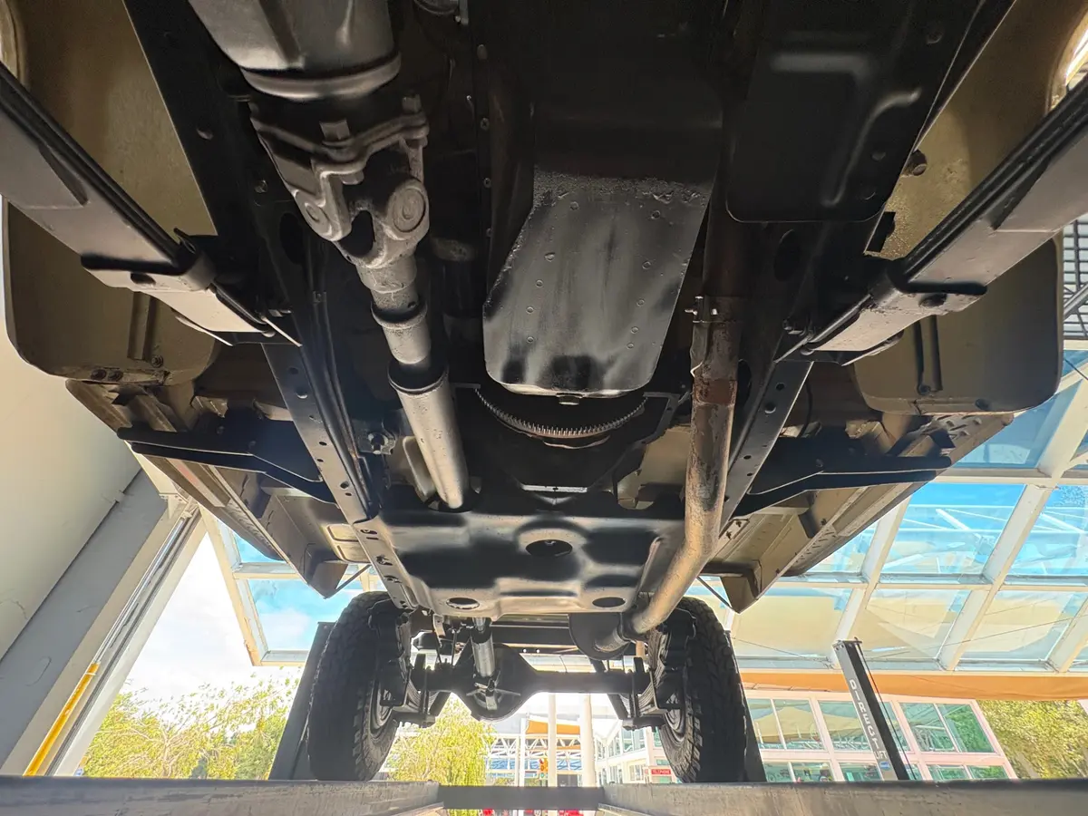 Vehicle photo 53
