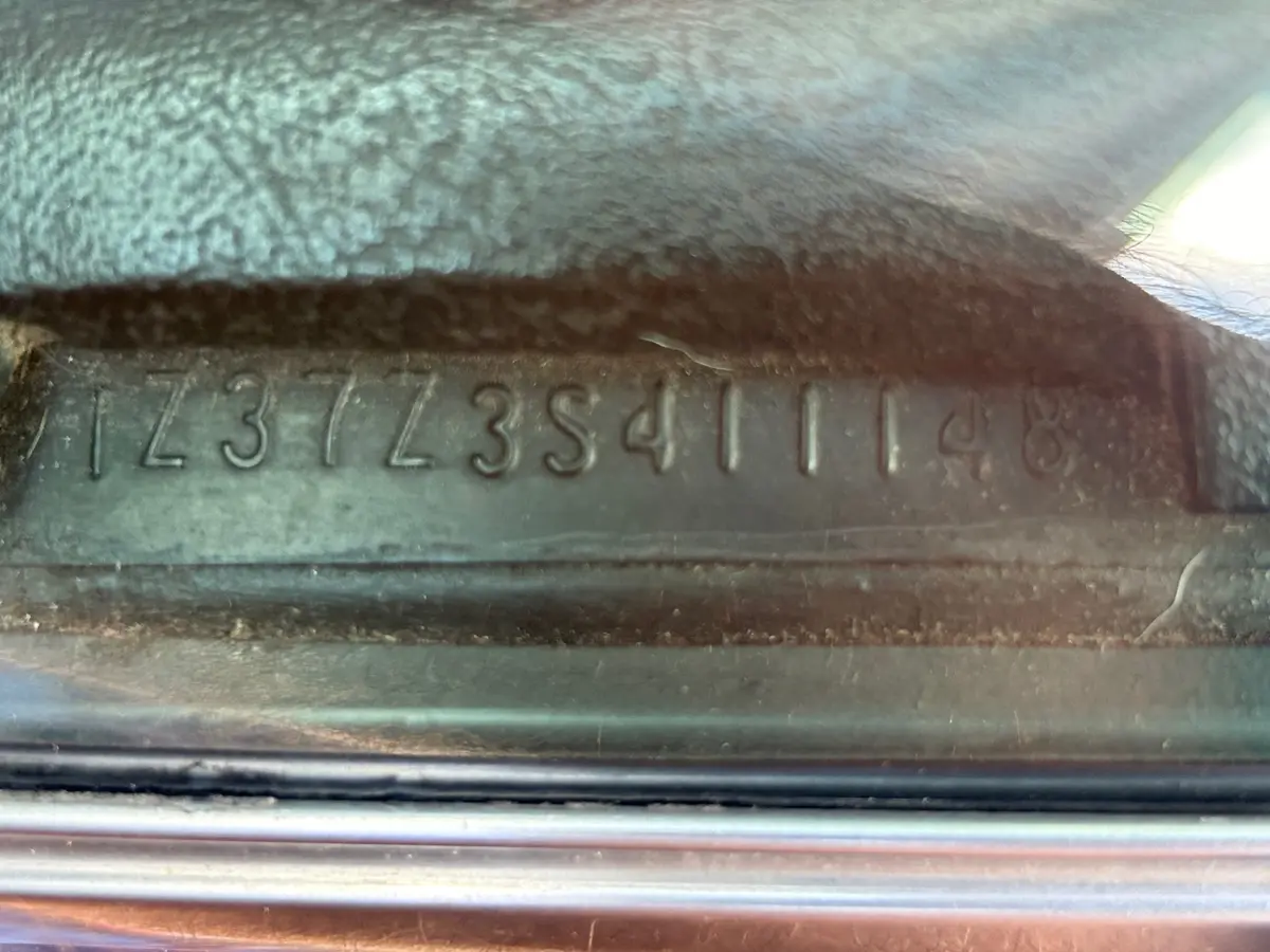 Vehicle photo 14