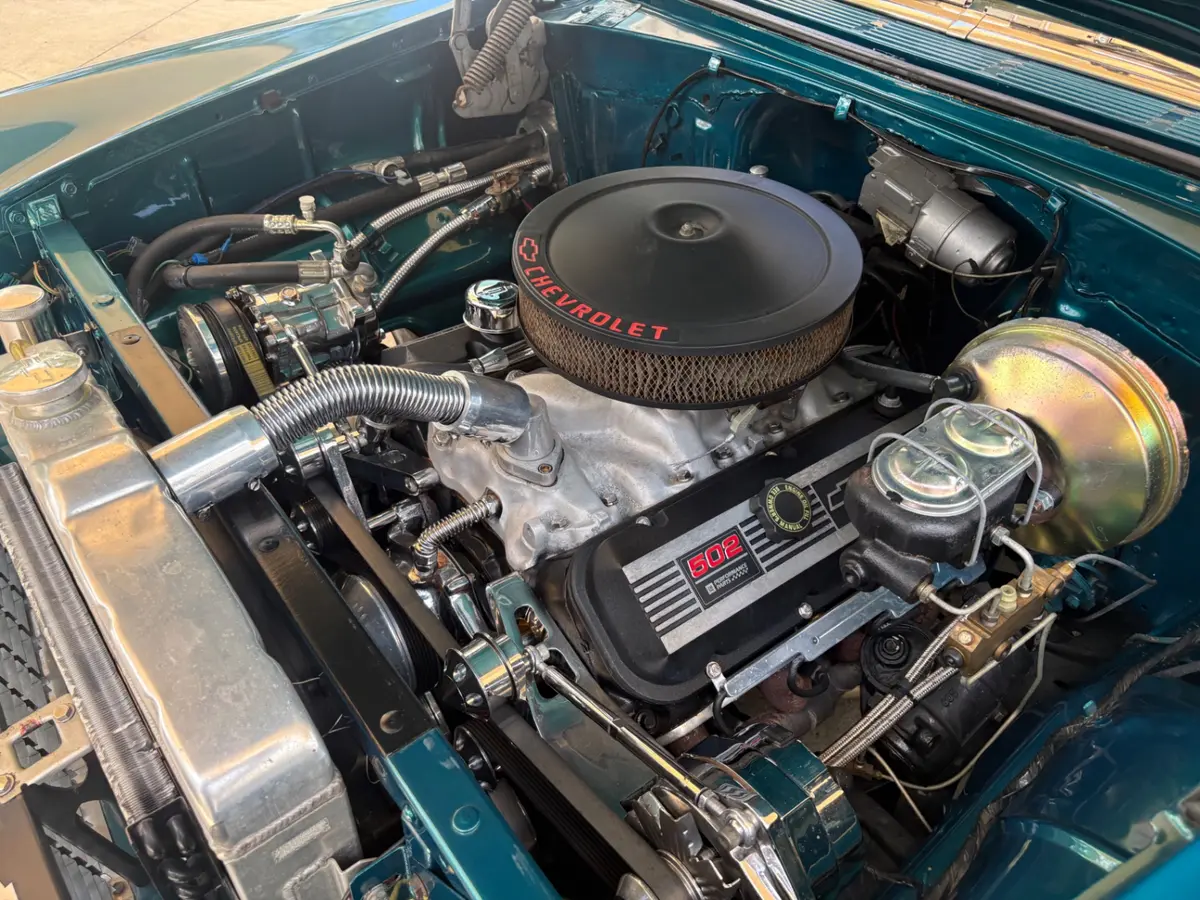 Vehicle photo 29