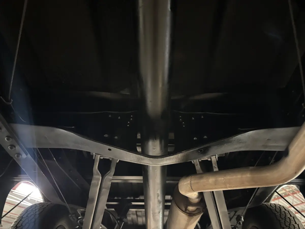 Vehicle photo 44