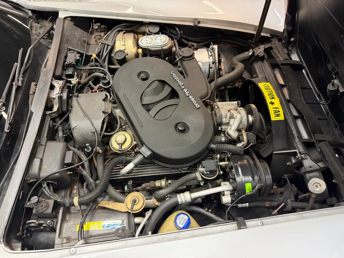 Vehicle photo 15