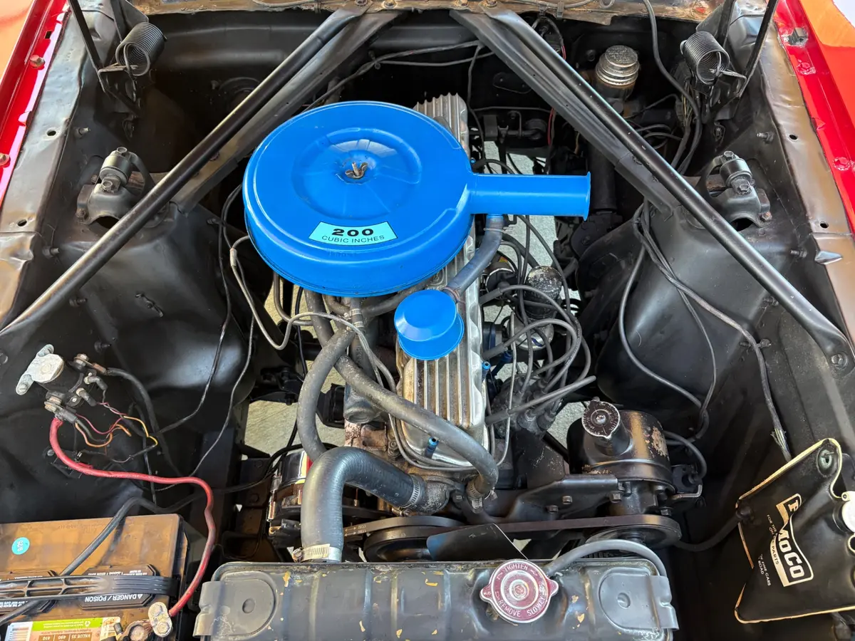 Vehicle photo 29