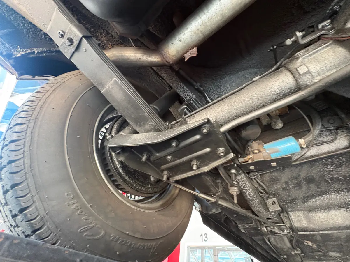 Vehicle photo 53