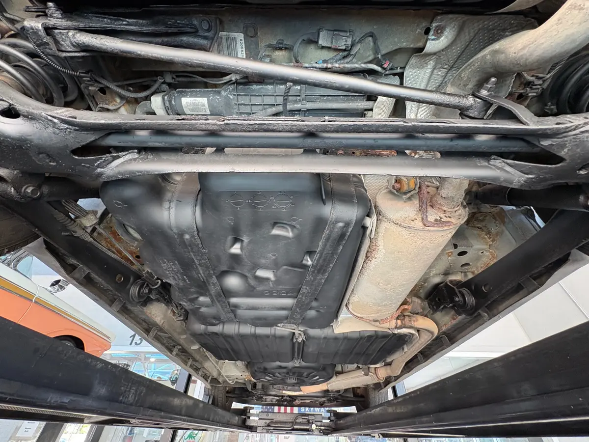 Vehicle photo 39