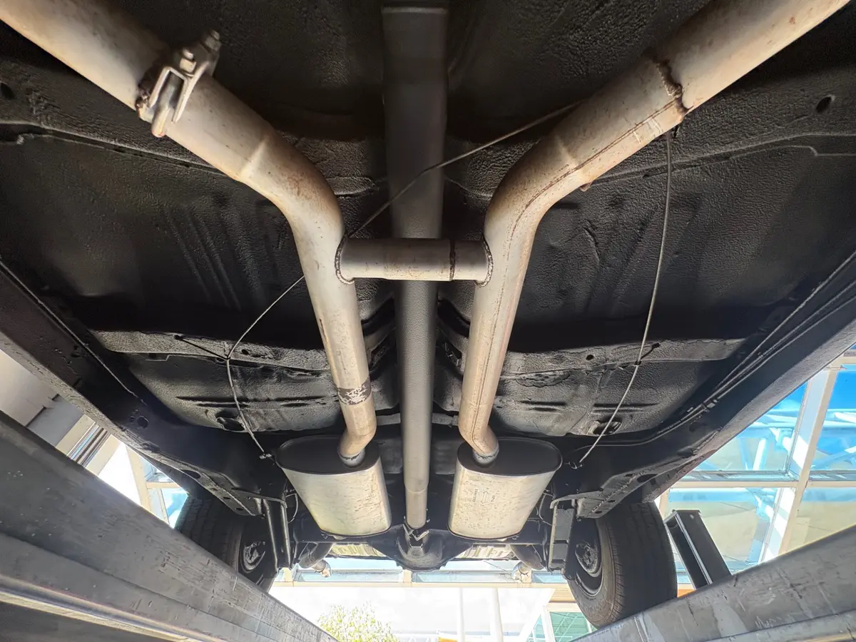 Vehicle photo 62