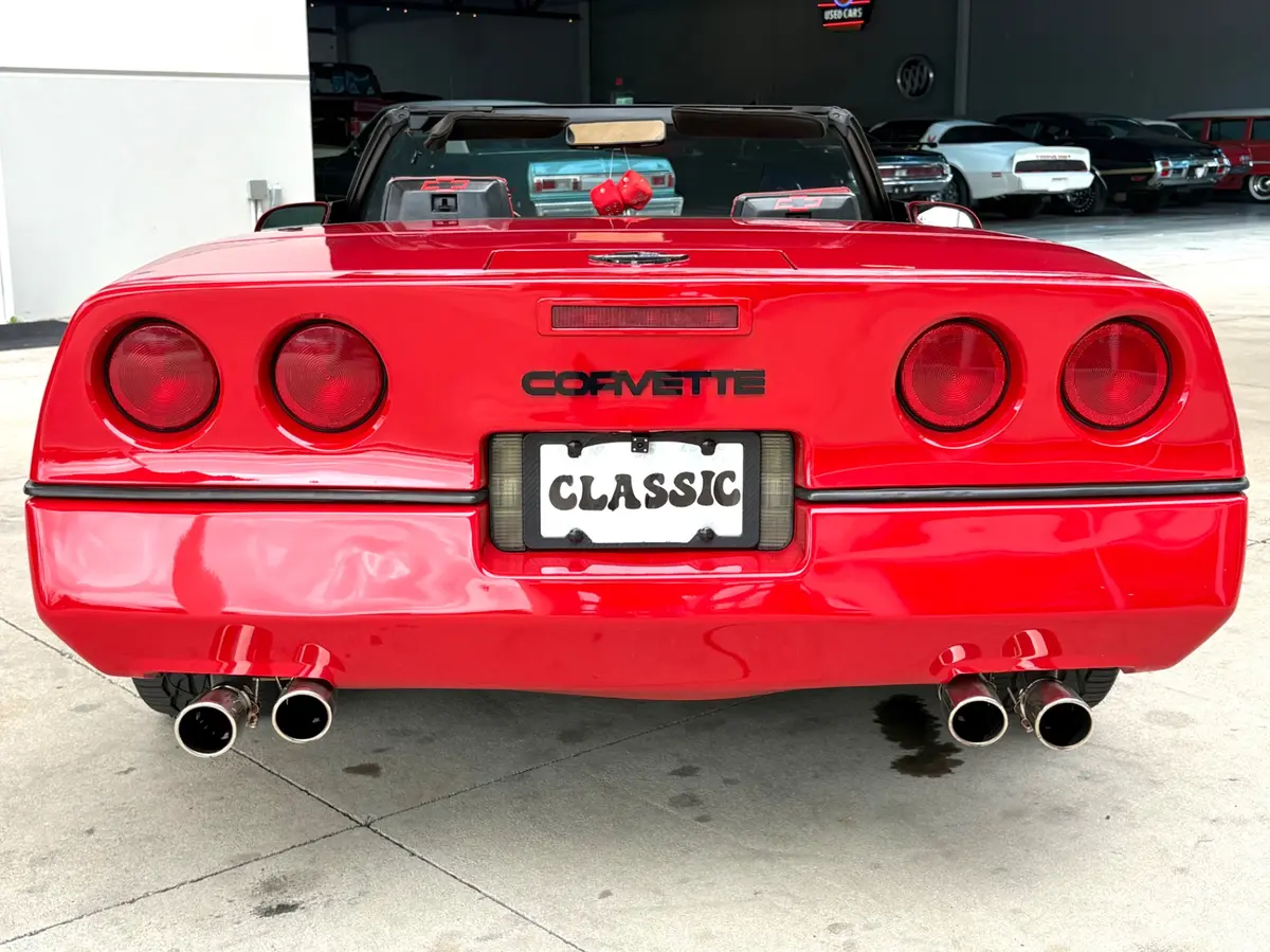 Vehicle photo 8