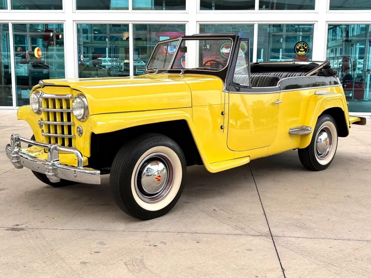 Vehicle photo 11