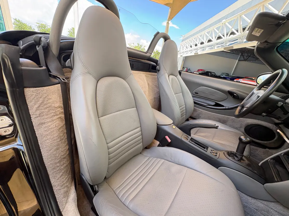 Vehicle photo 39