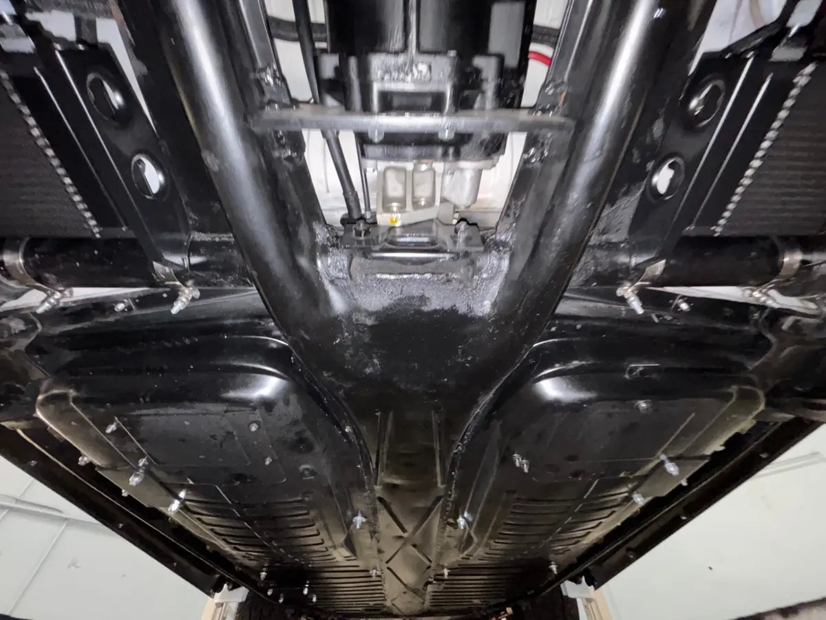 Vehicle photo 46
