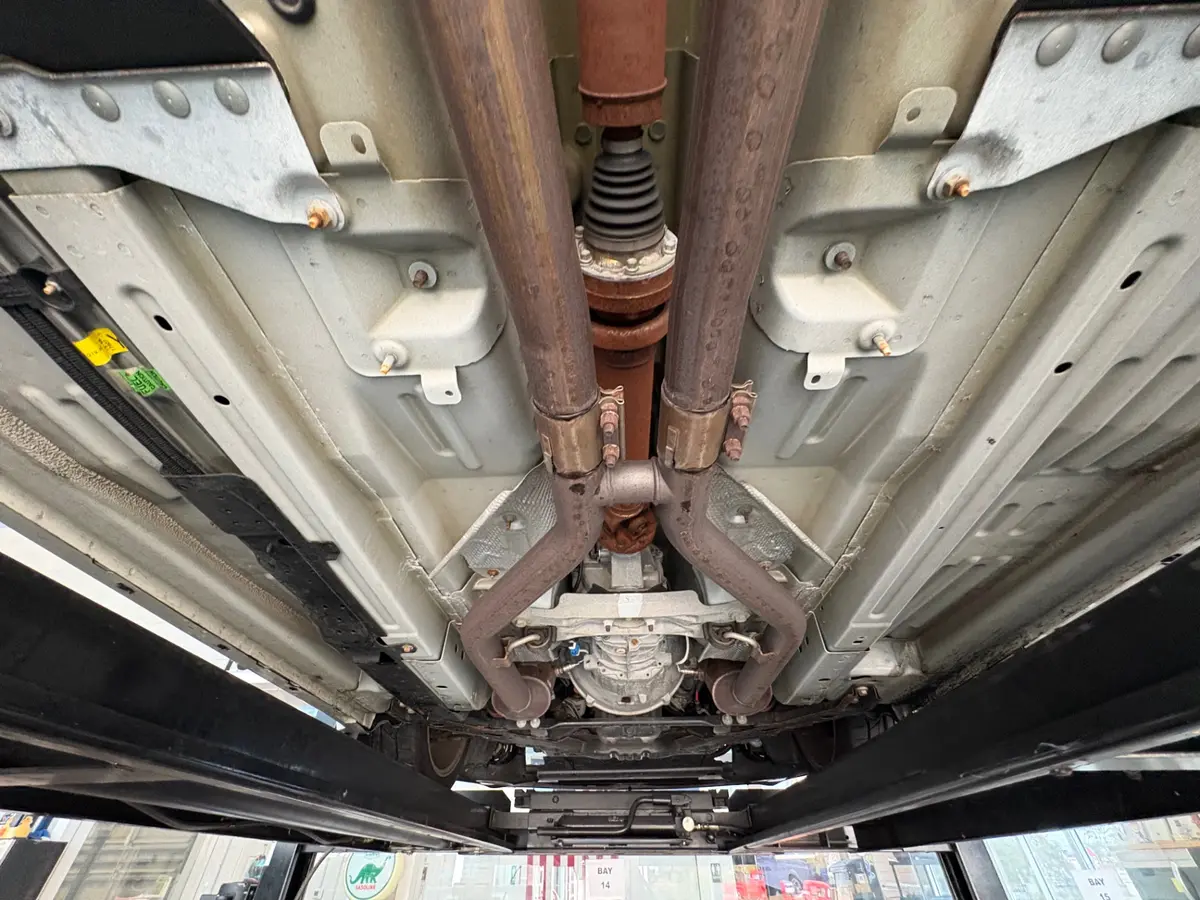 Vehicle photo 50