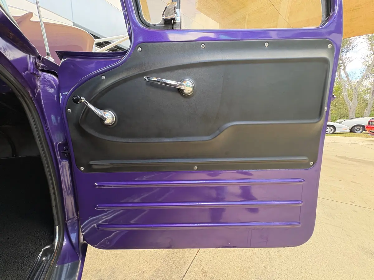 Vehicle photo 36