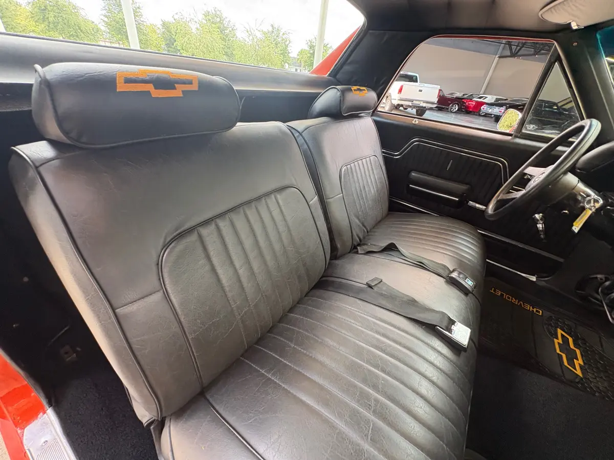 Vehicle photo 40