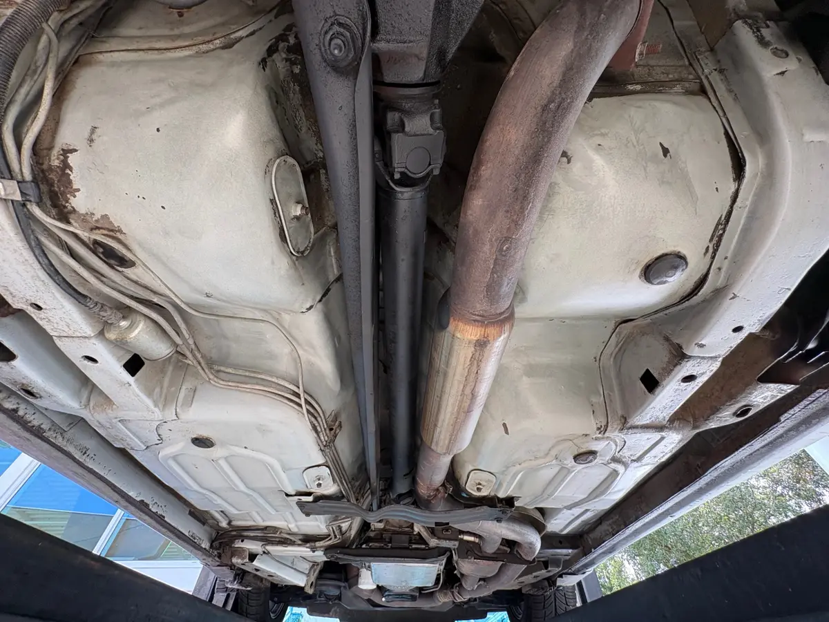 Vehicle photo 49