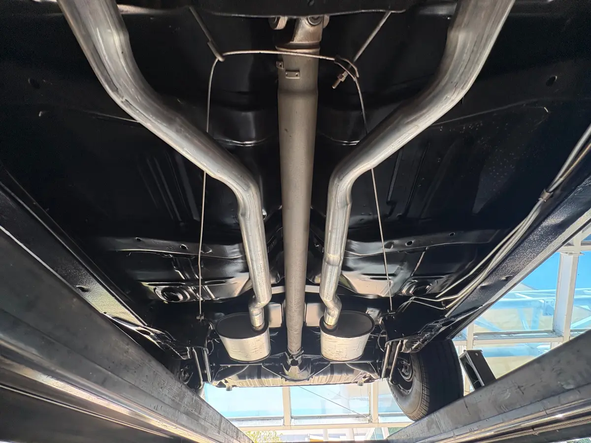 Vehicle photo 67