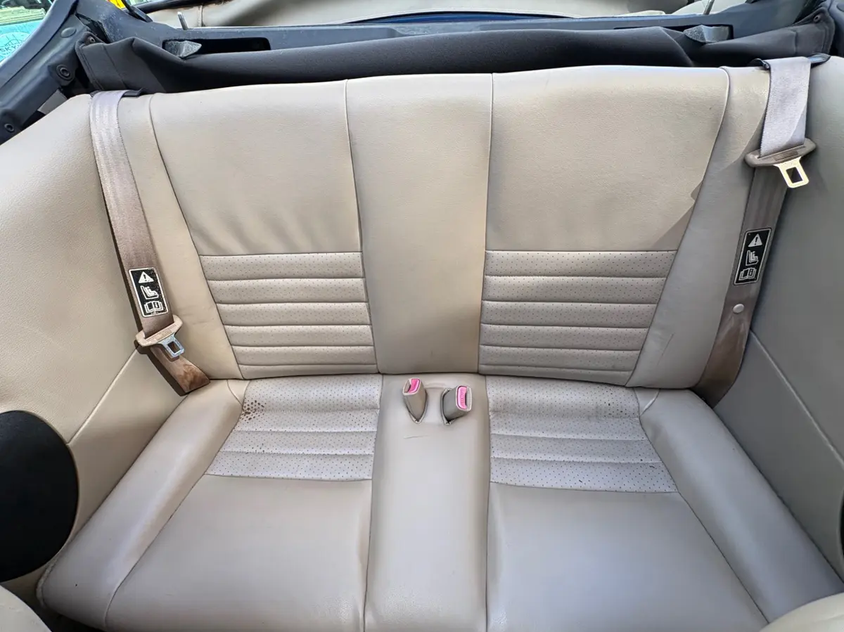 Vehicle photo 41