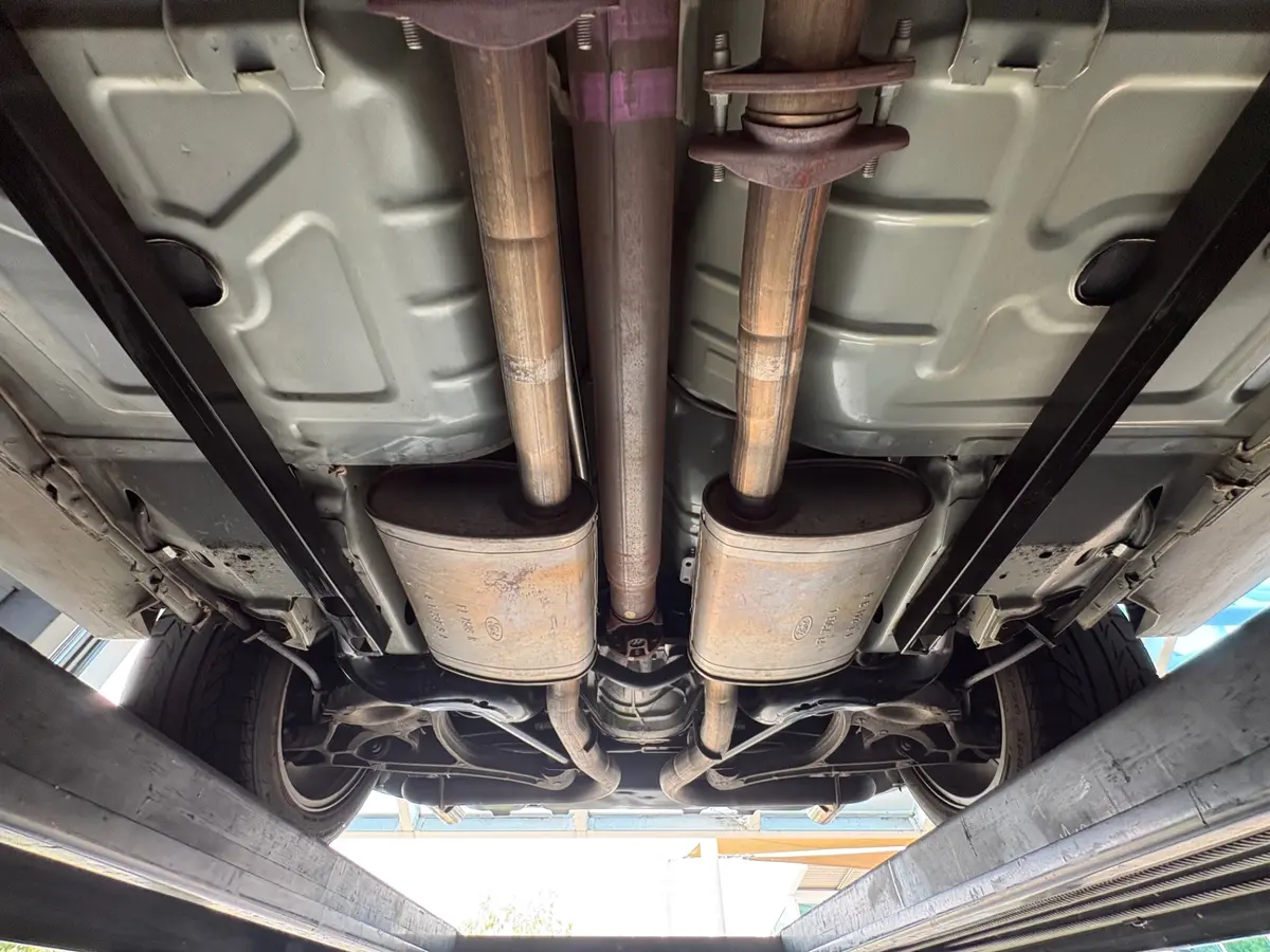 Vehicle photo 63
