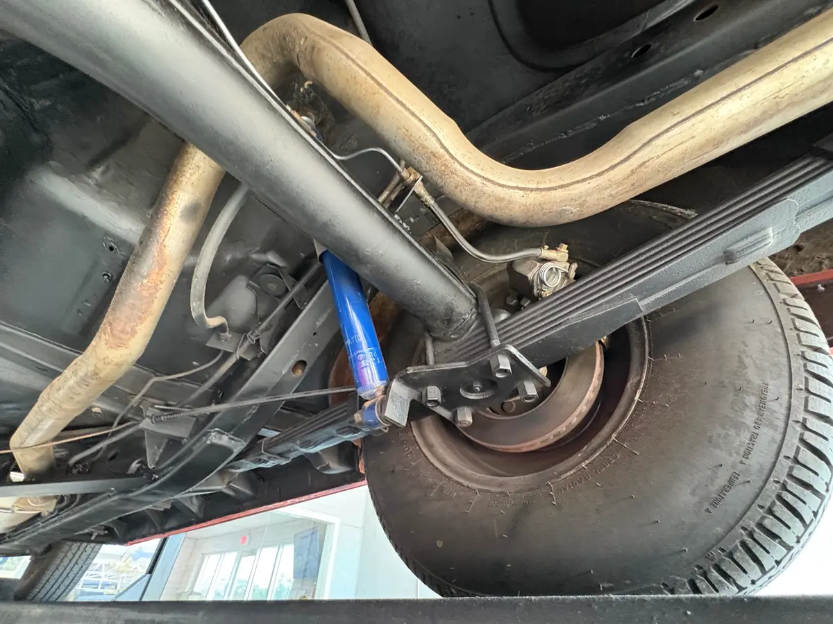Vehicle photo 49