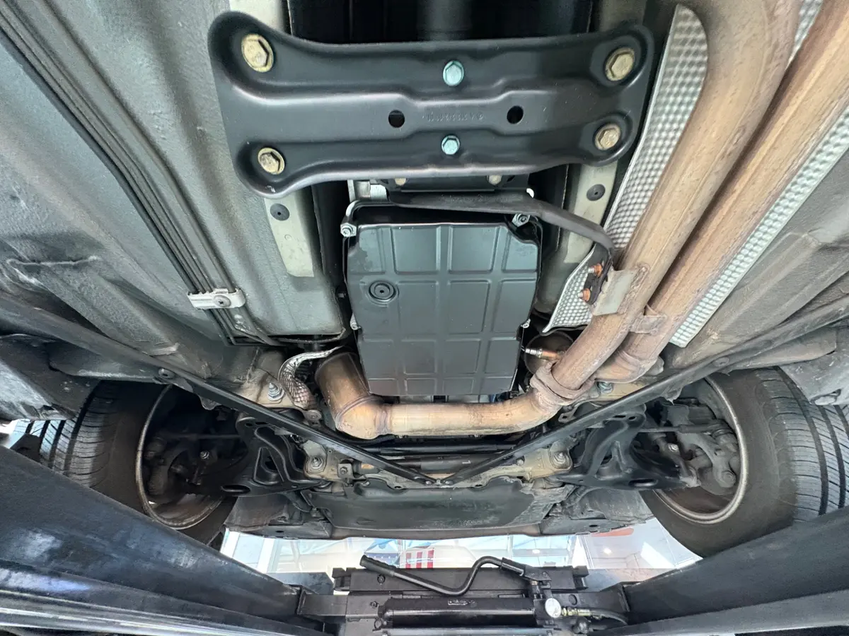 Vehicle photo 51