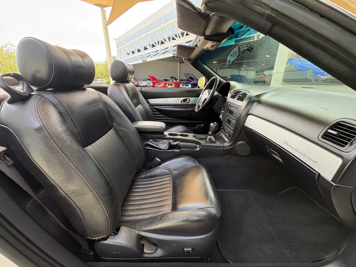 Vehicle photo 45