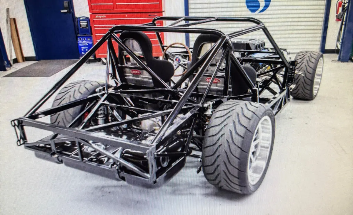Vehicle photo 27