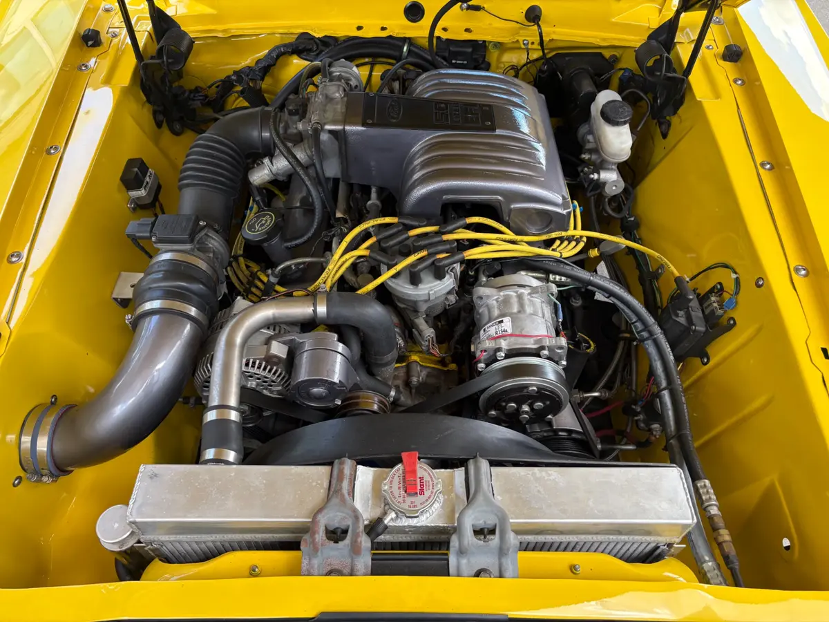 Vehicle photo 27