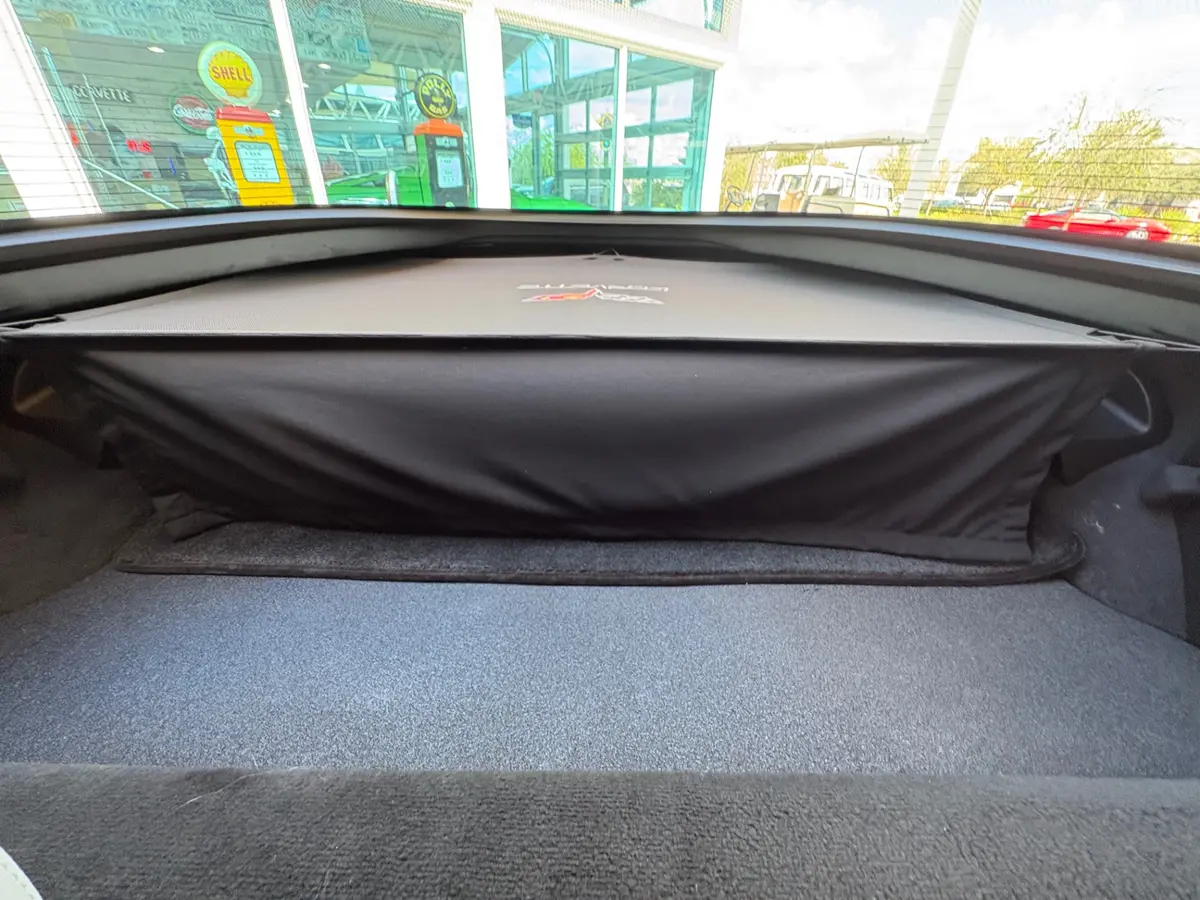Vehicle photo 34