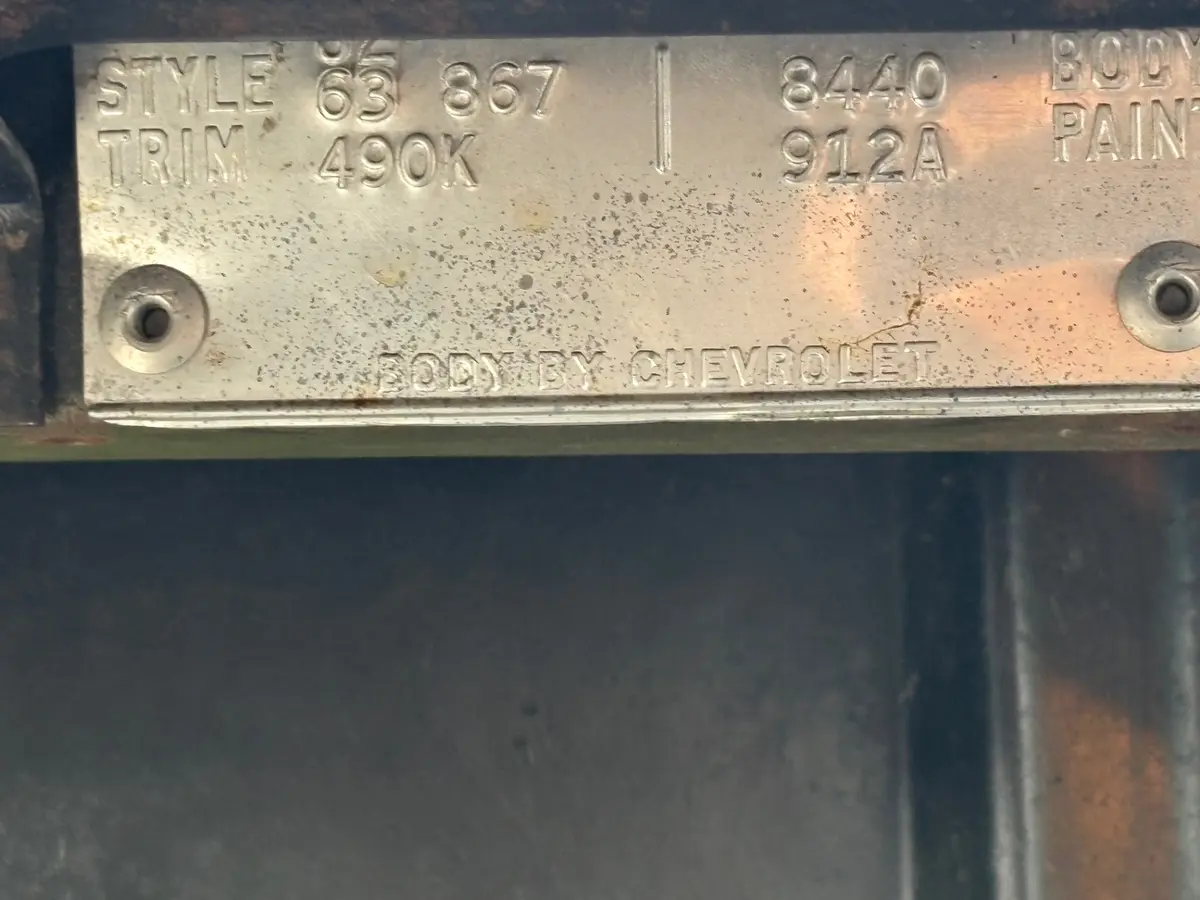 Vehicle photo 32
