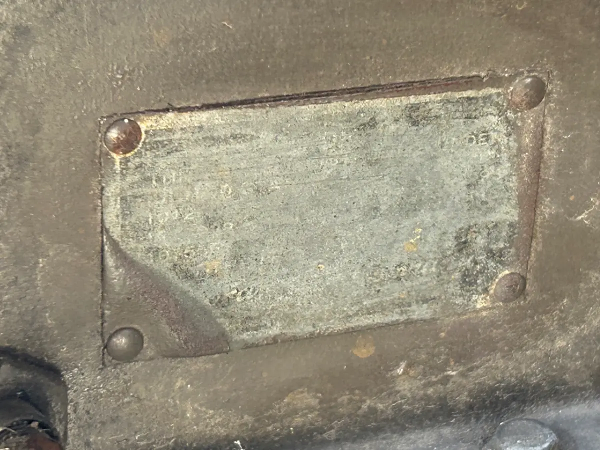 Vehicle photo 25