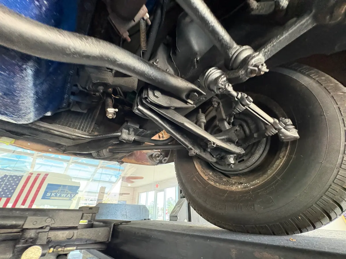 Vehicle photo 51