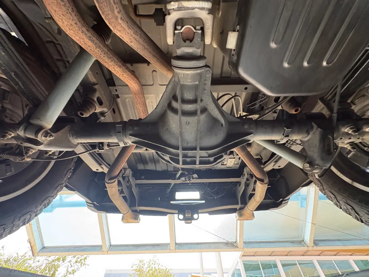 Vehicle photo 63
