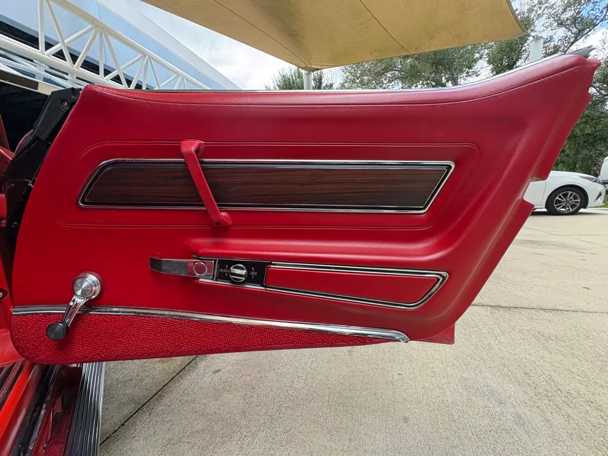 Vehicle photo 41