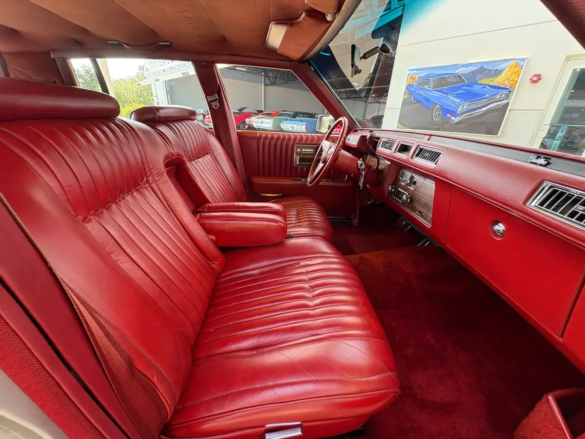 Vehicle photo 47