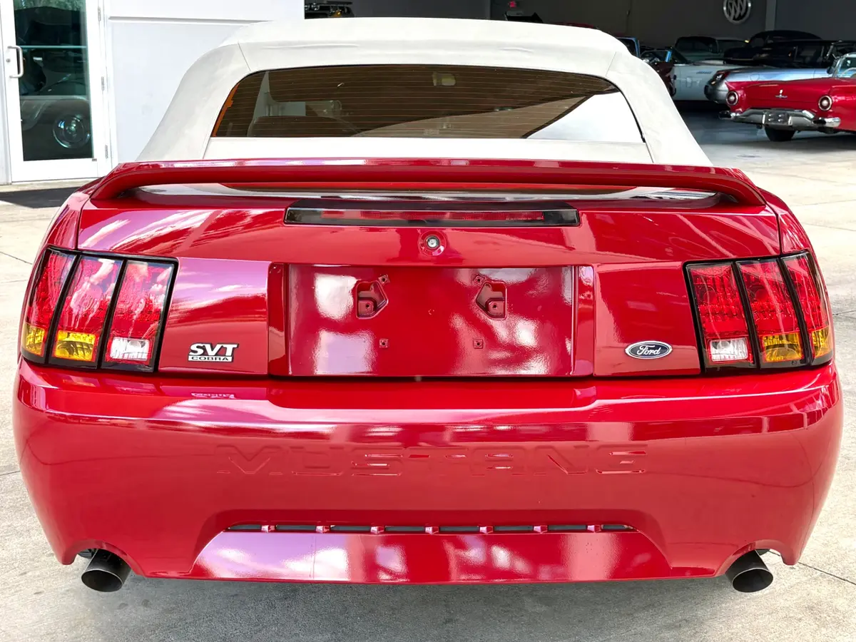 Vehicle photo 22