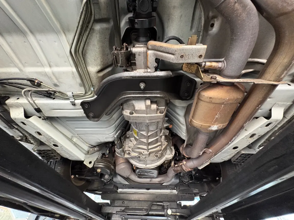 Vehicle photo 46