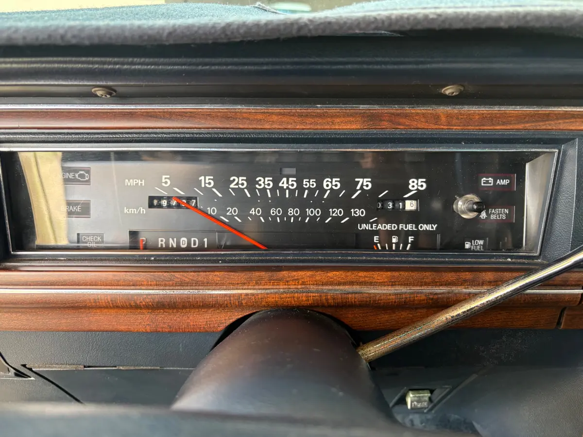 Vehicle photo 36