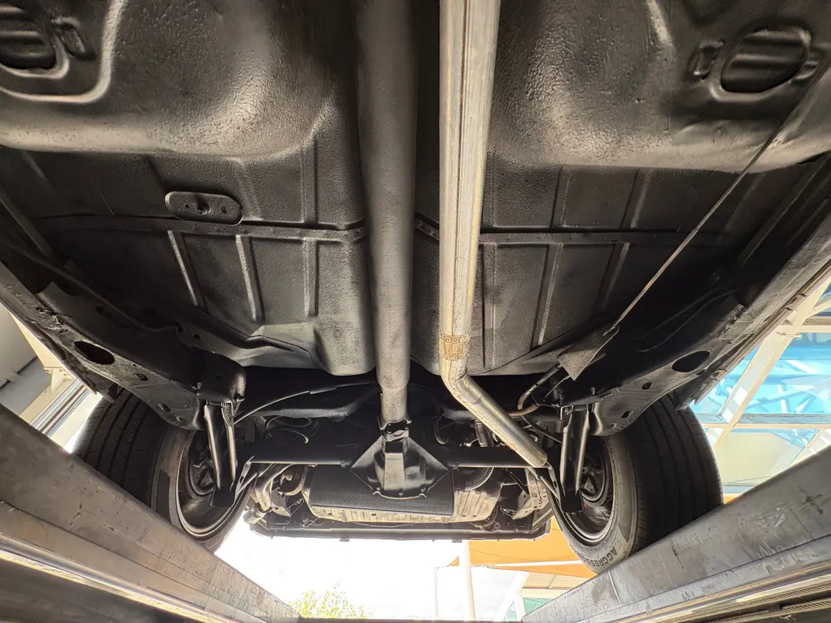 Vehicle photo 53