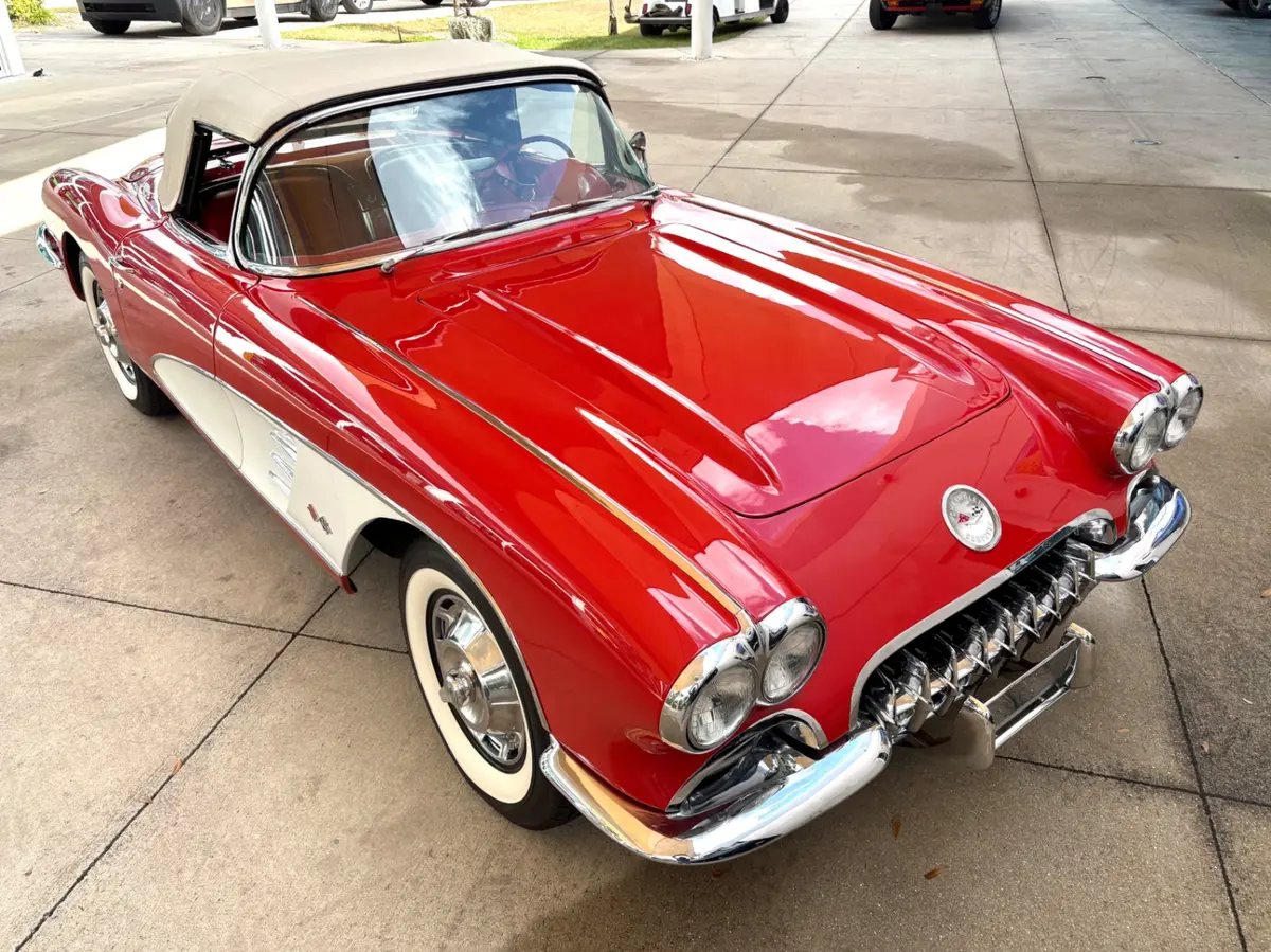 Vehicle photo 22