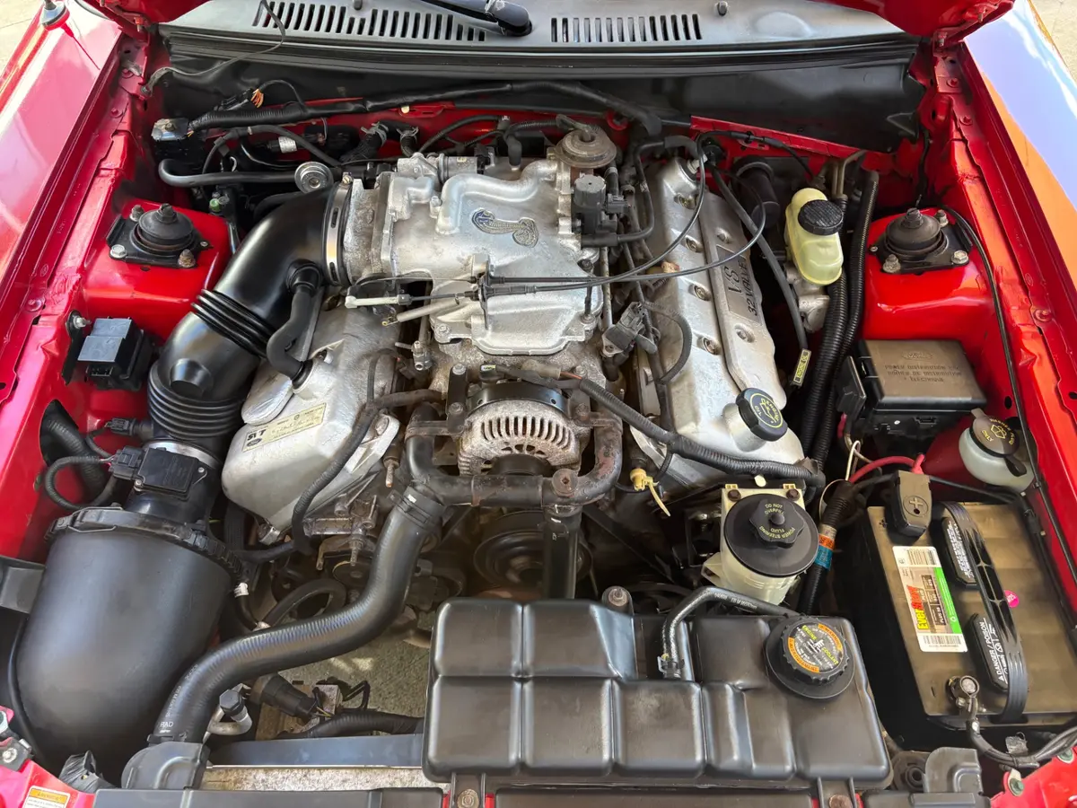 Vehicle photo 34