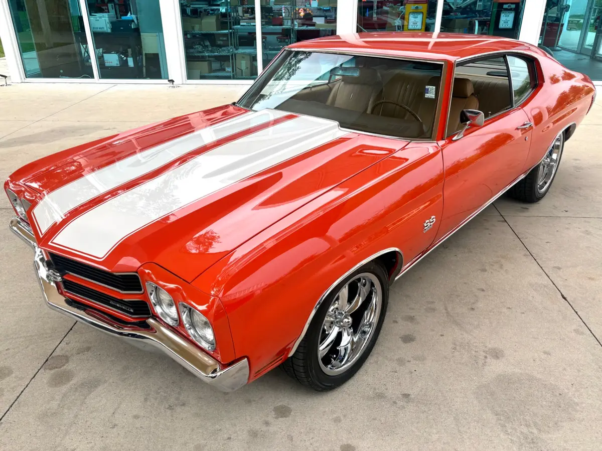 Vehicle photo 21