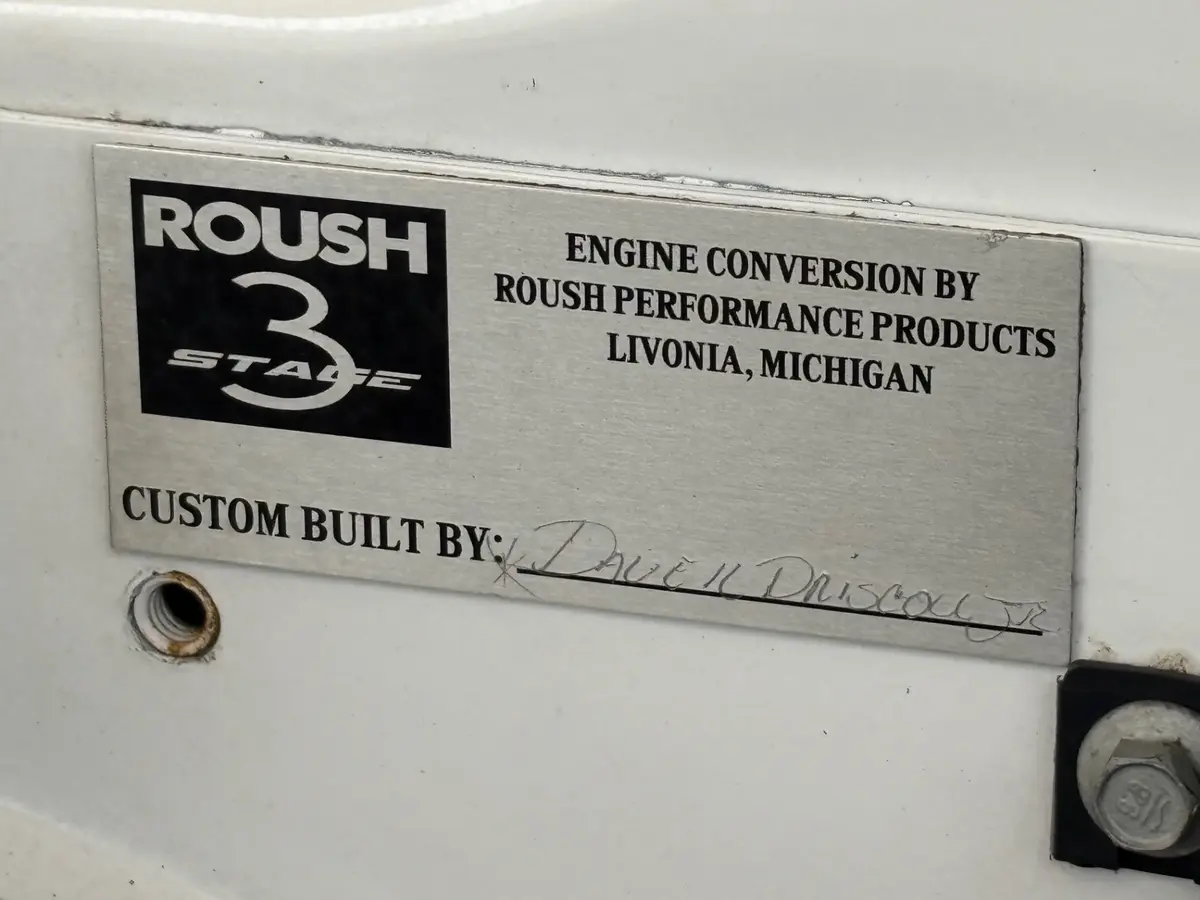 Vehicle photo 27